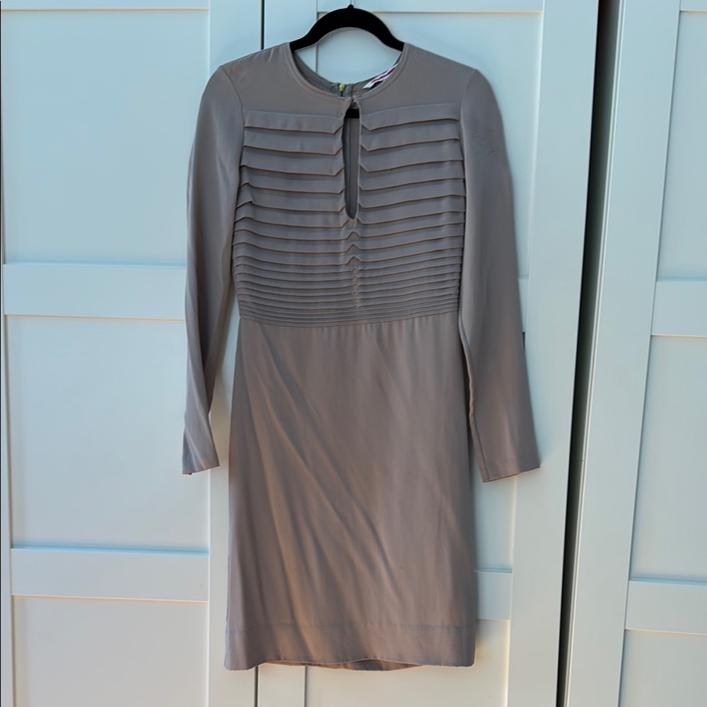 Diane von furstenberg Elegant Gray Pleated Dress knee length modest silk small